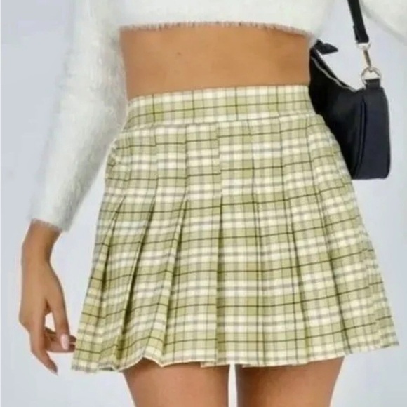 Princess Polly Dresses & Skirts - PRINCESS POLLY xx Plaid Check Pleated School Girl Lona Mini Skirt Size XS/S NEW